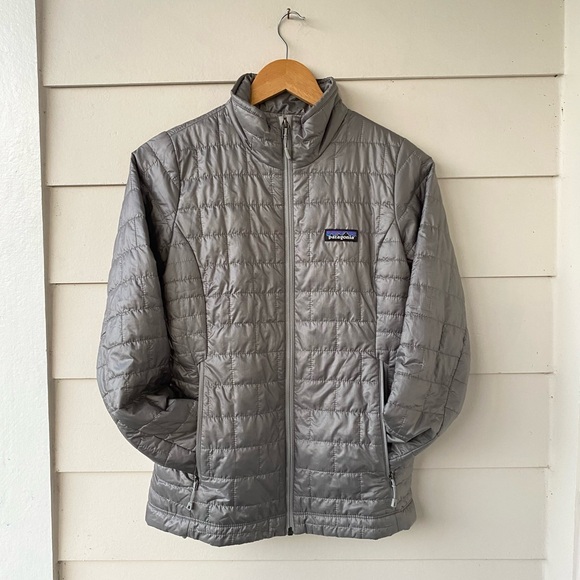 PATAGONIA • Women’s Nano Puff Jacket in Feather Gray, size XS - Picture 12 of 13